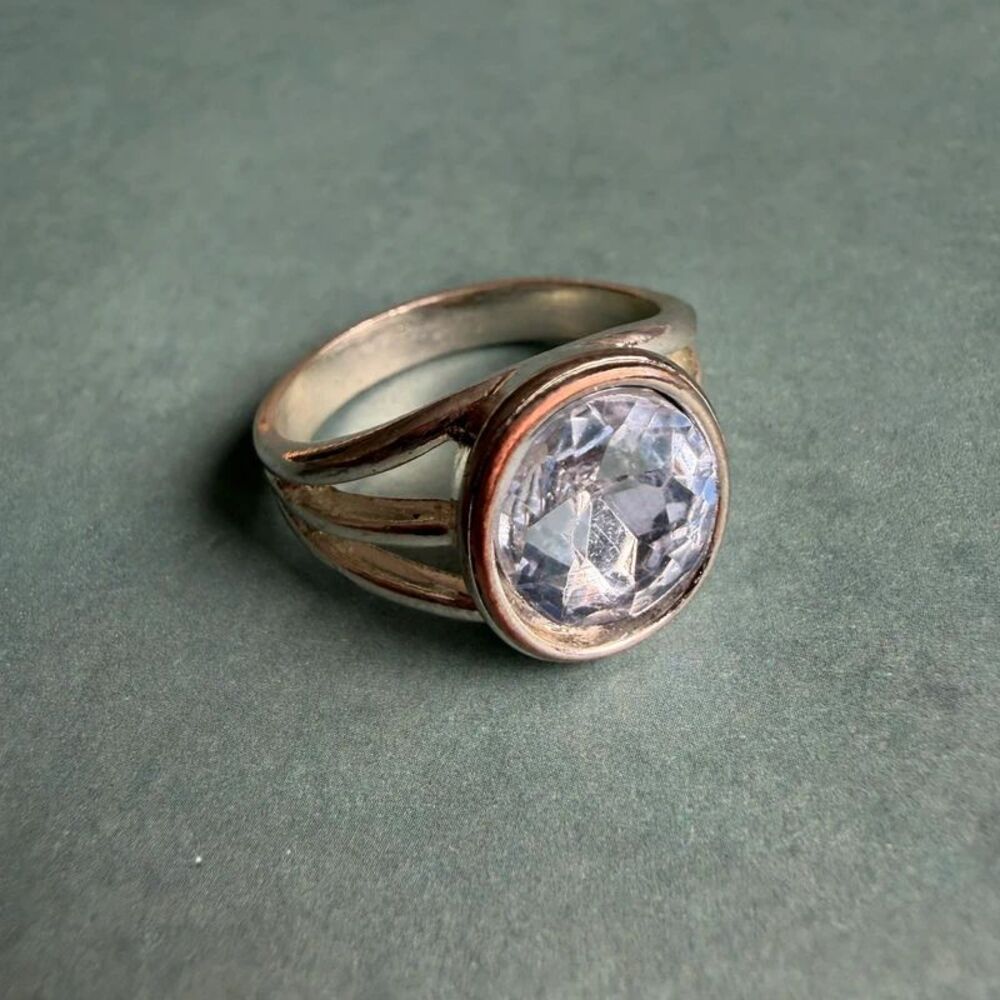 Vintage Style Triple Split Band Cocktail Ring – Large Oval Lavender Glass Bezel